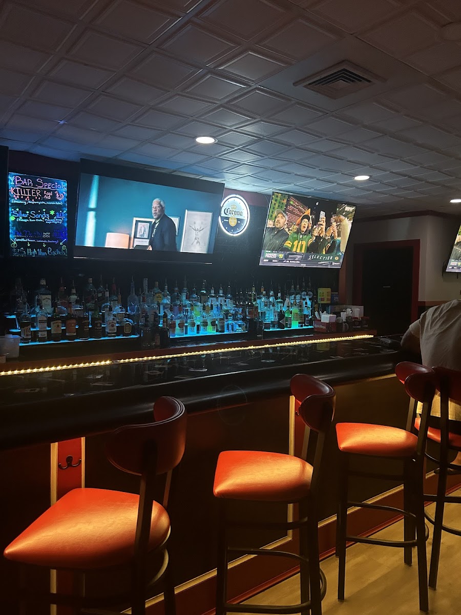 Nicky's Place Bar and Pizza